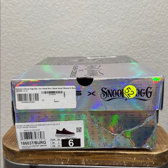 Sketchers X Snoop Dogg One Boss Life Velvet Slip Ins Sneakers Size 6 NEW - Picture 8 of 8
